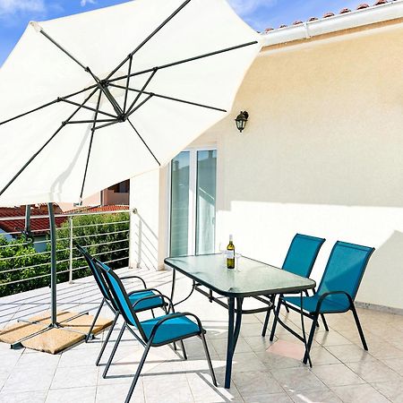 Sunside Apartments Pula Extérieur photo